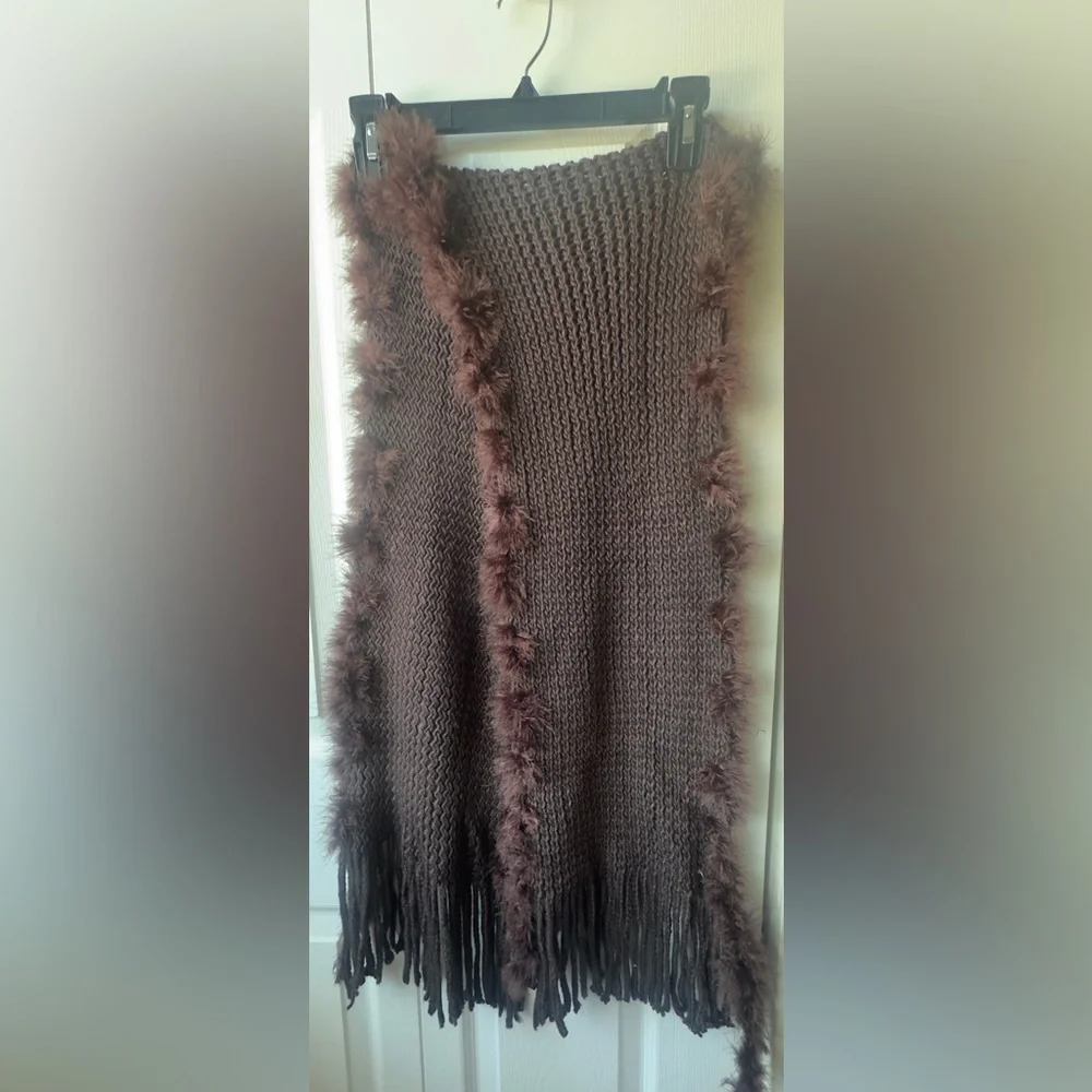 Dark Brown Knit with Turkey Feathers Ladies Scarf